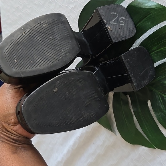 Madden Girl Black Patent Leather Block Heel Platform Mary Jane Shoes - Picture 7 of 16